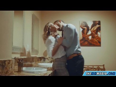 ❤️ Xa i-blonde ene-busty ikuhenda kwindlu yangasese yoluntu Amahule kuthi xh.courseclass.ru ️❤